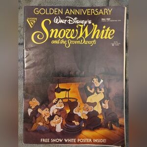 Vintage 1987 Snow White comic book